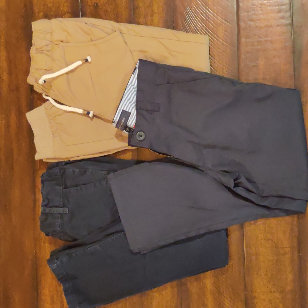 Lot of 3 size 6 boys pants